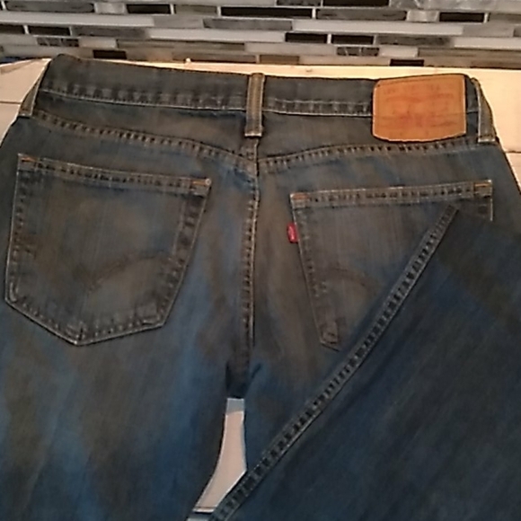 Levis 32 x 32 slim straight 514 destressed - Picture 1 of 5